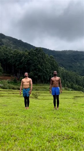 👉 Follow us for more similar content 😍❤️ Some beautiful yoga poses 🌿 📹 @myyogateacher.com #indianyogateacher #authenthicyoga