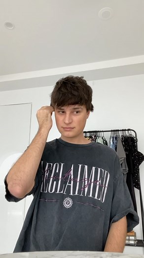 Kane Foster on Instagram: "sorry about that one pal, it was too easy. 濫 @sarahjanebetts"