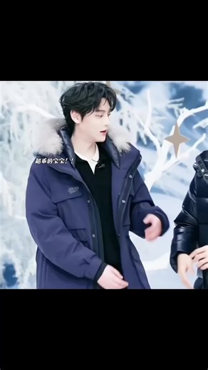 TianTian's Adorable Moments with Sweet Corn