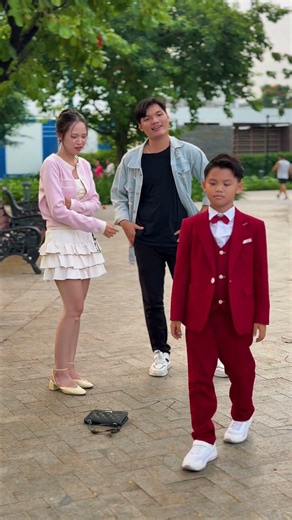 the rudest couple I've ever met [KID BOSS] #kindness #hero #respect #help #good