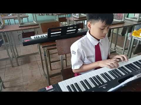 Tristan, Zander - SD Ursula - Piano Course 1 - Happy Farmer
