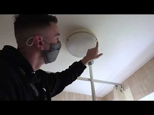 How to change a 2d 4pin bathroom light
