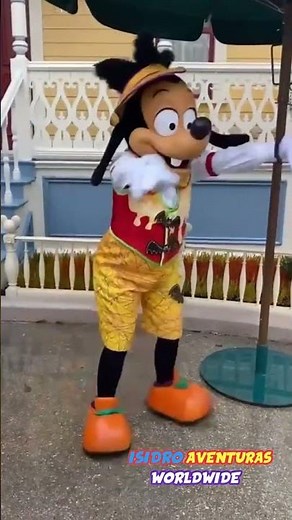 DISNEYLAND CON MAXIMILIANO EL HIJO DE GOOFY MAX GOOFY 🥰😍