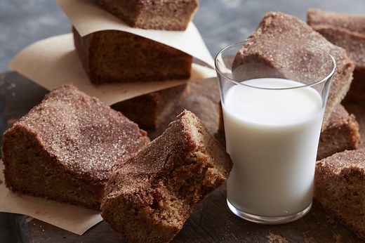 Snickerdoodle Blondies - What's Gaby Cooking