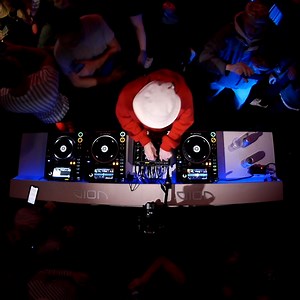 The Lab LDN is back and bumpin' 🙌 Join us this Friday at Mixmag HQ for quality house and disco... and drinks on us. RSVP here: https://jordannocturneinthelabldn.splashthat.com Clip: Dan Shake in The Lab | Mixmag