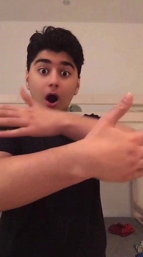 Exposing Magic Tricks: Amazing Reveals and Performances