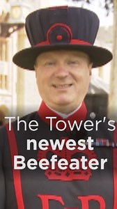 💬 "It's just incredible and I just think I'm just so privileged." Former RAF musician Barry Stringer says he is on "cloud nine" after becoming the Tower of London’s newest Yeoman Warder 🏰 He's the 410th Yeoman Warder since records began in the 19th century 👏 More👉 https://www.forces.net/news/raf-musician-lands-dream-job-londons-latest-beefeater-recruit | Forces News