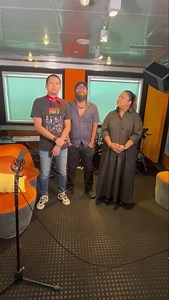 40K views · 2.3K reactions | [ADMIN] Esok siang Joe akan bersiaran bersama Dina & Falyq dalam rakaman rancangan Borak Selebriti di radio SINAR dari pukul 10 pagi hingga 2 petang. Dan ini pesanan dari mereka untuk lu orang semua! #barbarikpentaskeras #jobranko #muss #borakselebriti | JoBranko | Facebook