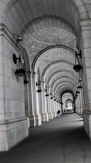 Walking Tour Inside Union Station 🚉 | 4K Historic Landmark in Washington DC