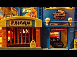 Matchbox Police Station Action Adventure Playset with Working Lift and Jail Escape