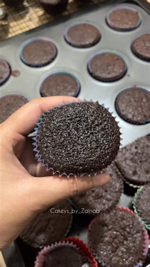 Cakey's "The Cake Shop" | Follow @cakeys_by_zainab for More🫶🏻 #reels #reelsinstagram #viral #trending #chocolatecupcake cupcakesbouquet cupcakes cupcake... | Instagram