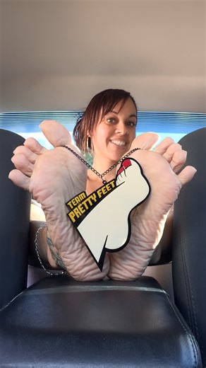 Team Pretty Feet™ on Instagram: "Team Pretty Feet™ Member @deeedeeerican aka DeeDee Thee Rican"
