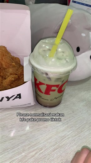 ‼️voucher bisa ditukar disemua outlet‼️ Cara dapetin promonya : 1. Klik lokasi di vt ini (ga perlu ubah lokasi) 2. Pilih menu yg kamu mau 3. Klik bayar,muncul barcode,tukarkan di outlet mana saja Gampang banget kan caranya😘 #kfc