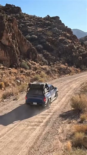 Fas-Top on Instagram: "Taking it off road? This setup is Awesome! Fas-Top Traveler (topper & tonneau) paired with the JayBar (bed rack) #TruckMods #FasTop #FasTopTraveler #JayBar #TruckLife #MadeInUSA #TruckGear #tonneaucover #truckaccesories #truckupgrades #EasyInstall #truck #topper #trucktopper #bedrack #overlandingbuild #overlanding #offroad #diy #camping #dirtroad #adventure"
