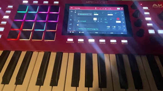 Shaking off the rust, just a chill vibe to start with. A work in progress. Stay tuned. #MPCKey37 #kurrentclassick #akai #hiphop #rap #lofi #MPC #