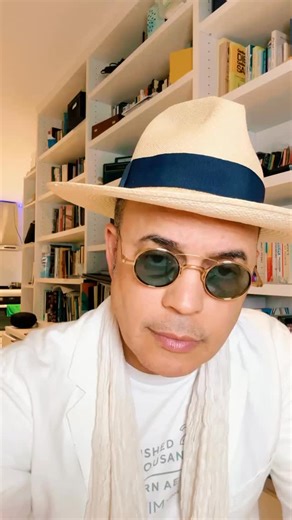 Déjame un comentario diciendo que piensas de esto. Si crees que es un peligro serio para la salud y la vida o no. Y recuerda que te esperamos para hacerte reír mucho en Ignorancia Artificial. Saca tus tickets en alexisvaldés.net apúrate que se ha acaban. | Alexis Valdes