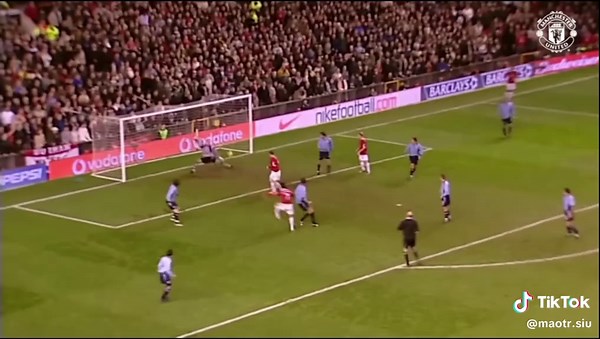 Cristiano Ronaldo's 9 Goals for Manchester United 2004-05