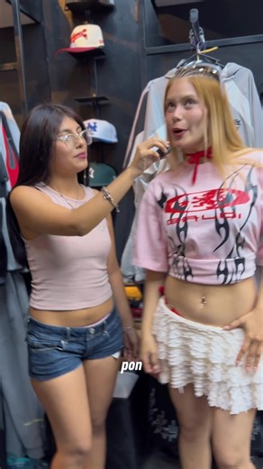 PING PONG EN URBAN 98: Emy Thalia Responde Sin Filtro