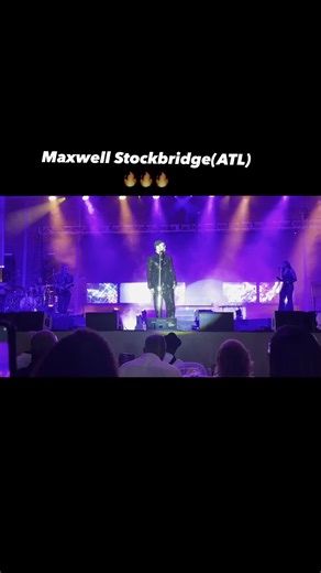 Because We Care Atlanta South on Instagram: "Maxwell’s mic was definitely on at Vystar Amphitheater in Stockbridge (ATL) becoming one with the crowd harmonizing! ❤️🔥👏🏾🎙️🎶 #Maxwell #maxwellchallenge #maxwellrandb #Fblifestyle #Stockbridge #Atlanta #maxwellatlanta"
