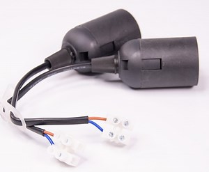 Versatile E14 Plastic Lampholder with Wire for Sustainable Illumination