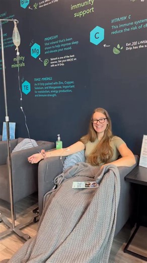 Answering all your questions below ⬇️ Come with us to get Niagen IV for the very first time! I feel silly to even say that I was nervous to do this, because during and afterwards I felt so relaxed and in good hands the whole entire time! Just take a book or headphones to listen to a podcast while you boost your cellular energy. These are a few things people messaged me after seeing this on my story that day: Does it hurt? Not at all. You feel a tiny pinch when the IV goes in, but it doesn’t hurt