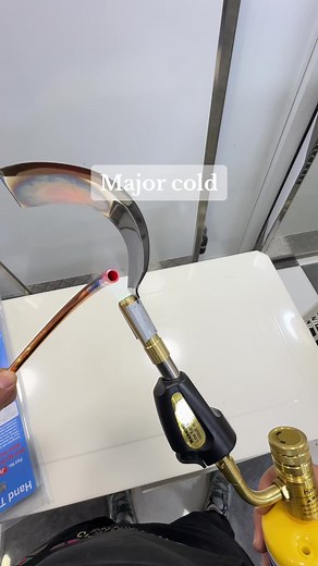 #hvacr #chalumeau #froid🥶 #france🇫🇷 #froid_et_cilm_en_algerie #التبريد_والتكييف #شعب_الصيني_ماله_حل😂😂 #climateaction #hvac #hvactechnician #fyp