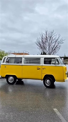 Meet John and Katrina’s 1978 VW Bus — a bright yellow beauty that’s more than just a ride. ☀️ Inspired by Katrina’s Scottish clan heritage, every detail — from the color to the plaid TMI interior — tells a family story 🏴󠁧󠁢󠁳󠁣󠁴󠁿 Now fully restored, this Bus isn’t just for weekends — it’s her daily driver. 💛 📷 Follow @janis_vwbus_78 for more VW adventures! #Volkswagen #VWBus #VintageVW #AirCooledVW #CIP1 #VWLovers #VanLife #ClassicVW #VDub #RetroVWs #BusLife #HotVWs #VWLife #VWClassic #Cla