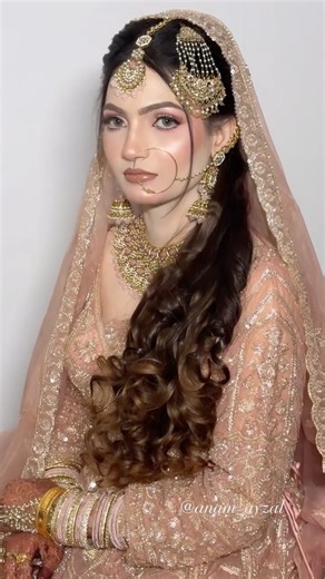 Anam Khan on Instagram: "Beautiful Aliya bride Reception look ❤️ Mua: @anam_ayzalmakeover"