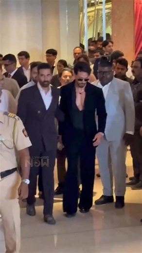 18K views · 443 reactions | Boss of Bollywood Akshay Kumar Teams Up with Tiger Shroff  #akshaykumar #bollywoodnow #bollywood #tigershroff | Bollywood Now | Facebook