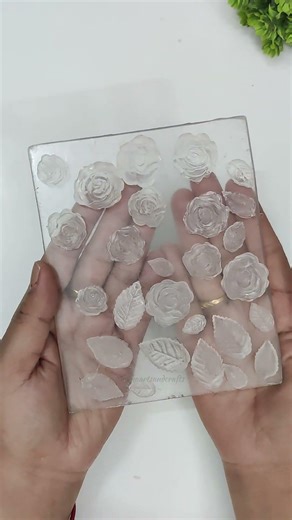 DIY Hot Glue Gun Flower 🌸 | DIY 3D Flower using Glue stick/ Easy & Budget Craft Idea#shorts #viral