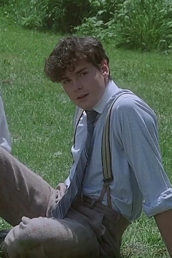 When do you think she realised she loved him? For me, she always knew deep down. But the train scene was when it finally surfaced. When she realised it had always been him. #anneofgreengables #gilbertblyte #taylorswift #outofthewoods #fyp