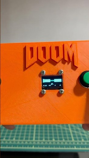 Arduino nano (DIY): portable game console to run DOOM.