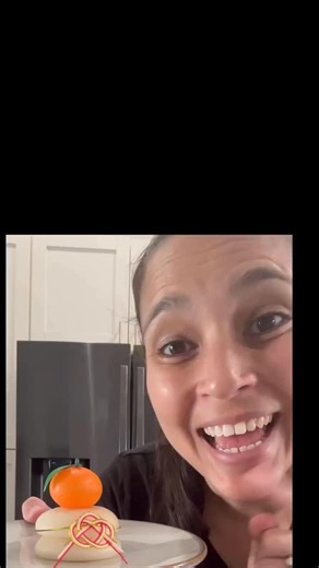 Relle | Easy Hawaiian recipes on Instagram: "New year, new beginnings… and of course, mochi. ✨ . In Hawaiʻi, ringing in the new year with mochi symbolizes good luck, prosperity, and a sweet year ahead. It’s a tradition that connects generations. From pounding fresh mochi to sharing it with ʻohana. . I’ll be sharing some of my favorite mochi recipes, so stay tuned if you want to bring a little extra luck (and a lot of ʻono) into 2026. 🤍✨ . What’s your favorite way to enjoy mochi for New Year’s?