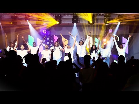 Praise - Elevation Worship | Flash Mob | Jeunesse des églises Source De Vie