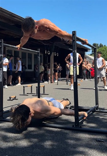 2x✈️ Modus, was ist deiner Meinung nach der schwerste Skill in Calisthenics? Wenn du besser in Calisthenics werden willst DM”Coaching” für ein 1 zu 1 Coaching! #calisthenics