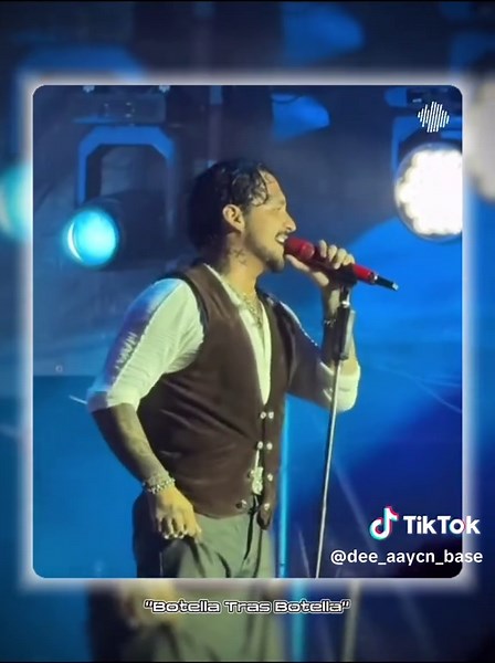 Botella Tras Botella en Monterrey con Christian Nodal