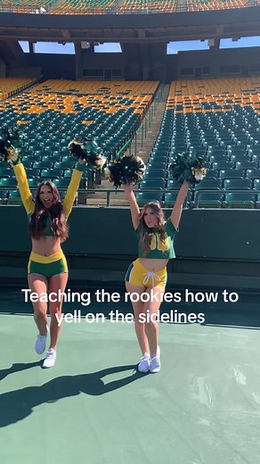 Just teaching the rookies to yell #goelkscheer #elkscheerteam #cheer #cfl