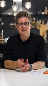 56K views · 146 reactions | Dit zijn de nieuwe iPhones en welke JIJ moet kopen!  #iPhone #iPhoneAir #iPhone17Pro #iPhones #review #Bright | Bright.nl | Facebook