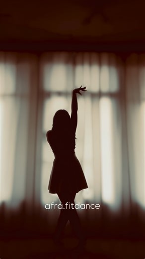 ＡＦＲＡ on Instagram‎: "⁨ ⁨ آموزش صفر تا صد رقص ایرانی به صورت آفلاین🦋 ✅آموزش تمامی حرکات پایه و فیگور ها ✅آموزش بداهه رقصی ✅آموزش ریتم شناسی ✅آموزش زنجیره سازی(طراحی رقص) ❇️در پایان دوره شما قادر هستید روی هر آهنگی بداهه رقص اجرا کنید🧸 برای اطلاع از قیمت دوره و ثبت نام دایرکت پاسخگو هستم✨ #رقص #رقص_ایرانی⁩⁩"‎