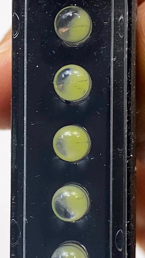 🔦 LED Flashlight Not Working? Fix It Fast with These Simple Tips! #shorts #flashlightfix #techhacks #DIYrepair | Do Lifehacks