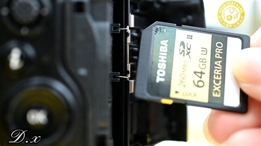 相机SD内存卡的安装方法