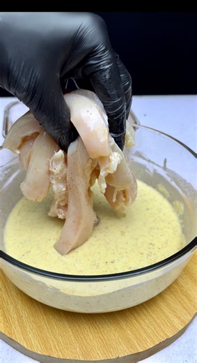 18K views · 219 reactions | Delicious Chicken Strips Recipe 肋So Tasty  #tastyrecipes #easyrecipe #fbyシvideo #easycooking #cookingathome #deliciousfood #foodlover #healthyrecipes #chickenstrips #chickenrecipe #stripes #foodie #cooking #yummyrecipes #videoviralシ | Random Food | Facebook