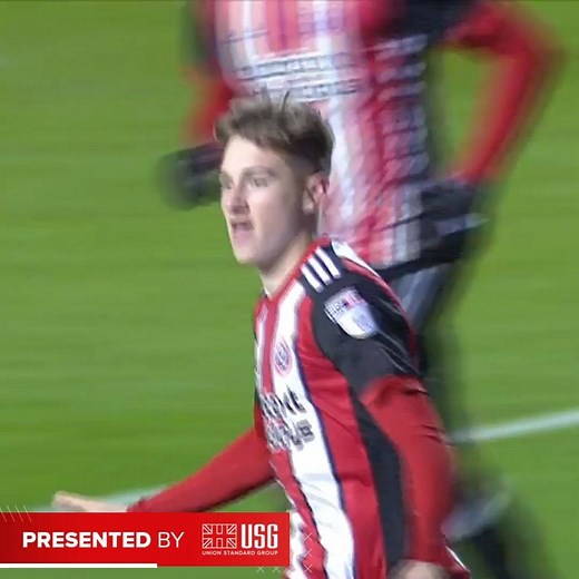 "This bright young thing may just have won the derby for Sheffield United, and sent them to the top of the table!" David Brooks sends the away end into pandemonium at Elland Road, on this day three years ago ⚡️ | Sheffield United