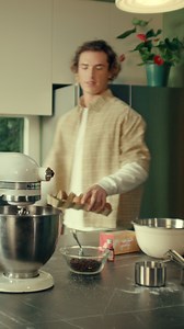 Capture the love put into every family recipe. The iconic KitchenAid® Stand Mixer is the hardest-working and best-looking family heirloom made for traditions that last and last. | KitchenAid Canada