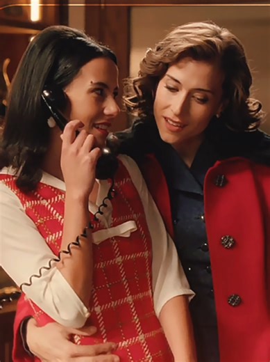 "Tú piel tiene el color, de un rojo amanecer" ¿Tendremos mas momentos ...