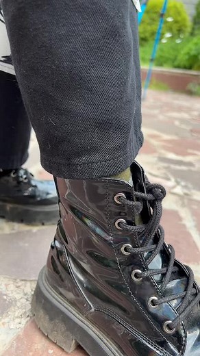 Showcasing Stylish Footwear Choices in Outdoor Settings