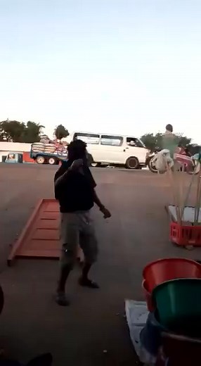 131K views · 907 reactions | Bus drivers and unnecessary U-turns | Traffic Desk | Facebook