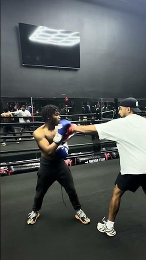 Master the right hand for perfect defense #boxing #tutorial