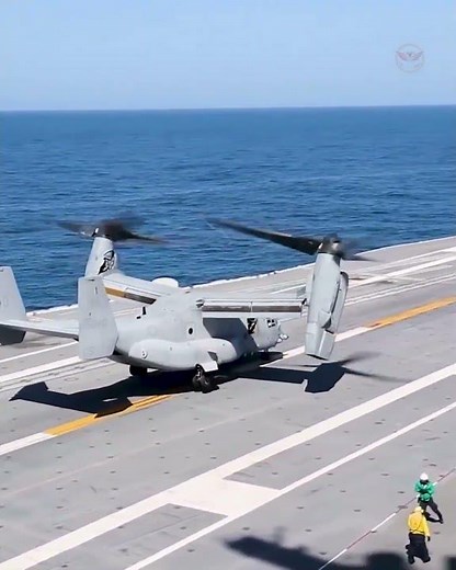 Amazing V-22 Osprey Takeoff