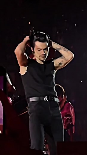 Harry Styles Harryween Grease Transformation